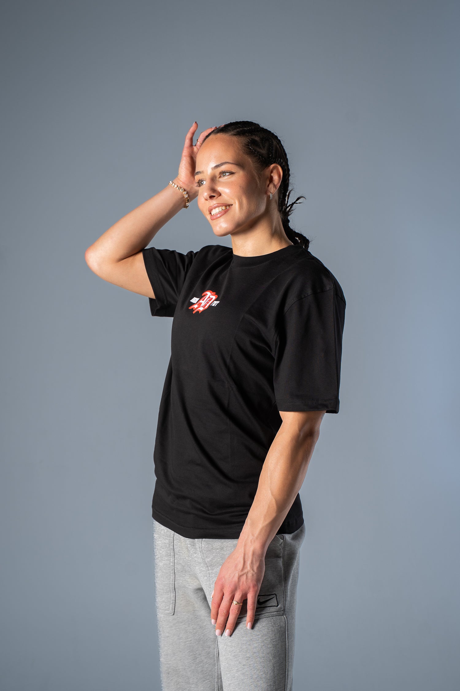 "Iron Elbow" T-Shirt Alina Dalaslan Edition