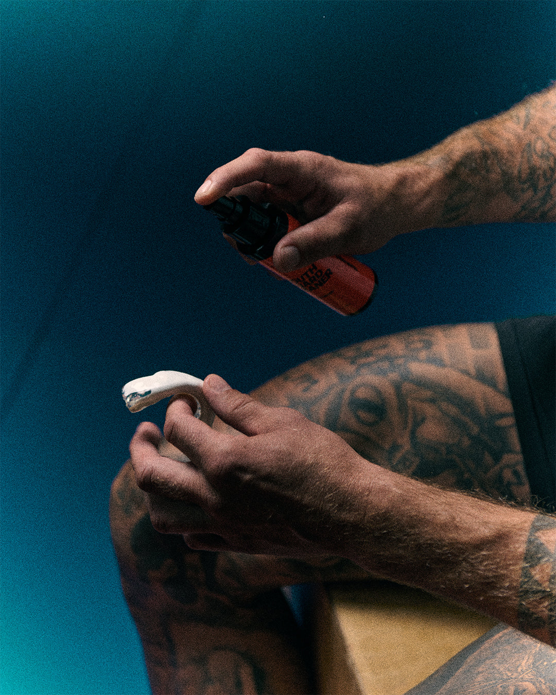 MINAJU - Mouth Guard Cleaner